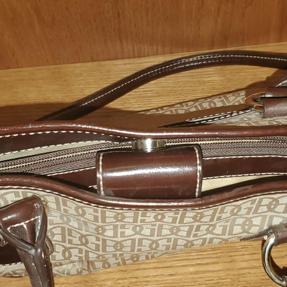 Giani Bernini Tote and Matching wallet - Picture 5 of 9